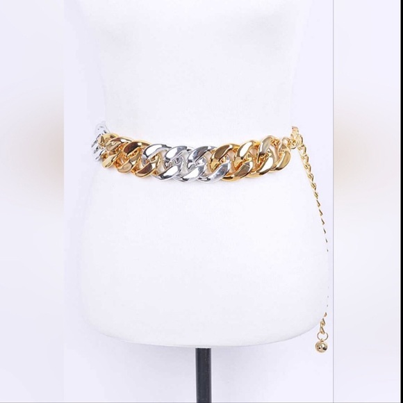 Chunky Chain Adjustable Statement Belt - Picture 3 of 3